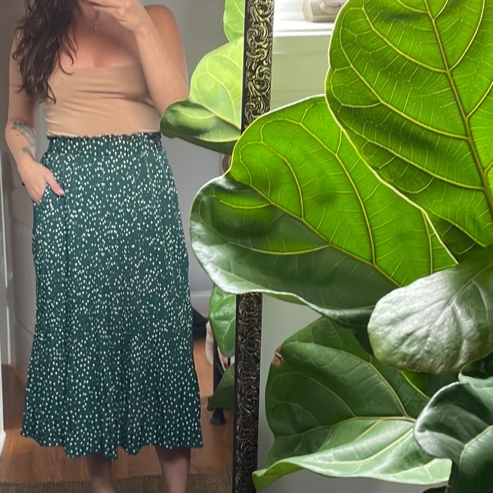 Polkadot green flowly skirt with pockets